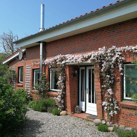 Ferienhaus Extrazeit_Urlaub Hasselberg  Exterior photo