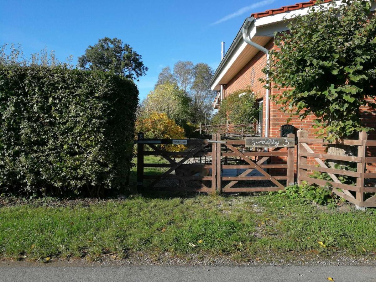 Ferienhaus Extrazeit_Urlaub Hasselberg  Exterior photo